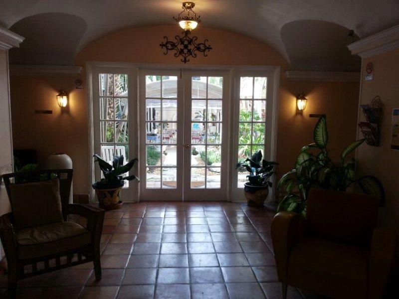Sadigo Court Hotel Miami Beach Bagian luar foto