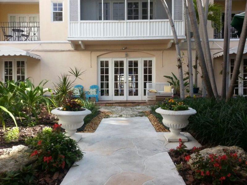 Sadigo Court Hotel Miami Beach Bagian luar foto